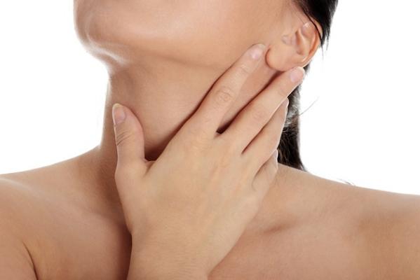 Usunięcie drobnych zmian z jamy ustnej/gardła